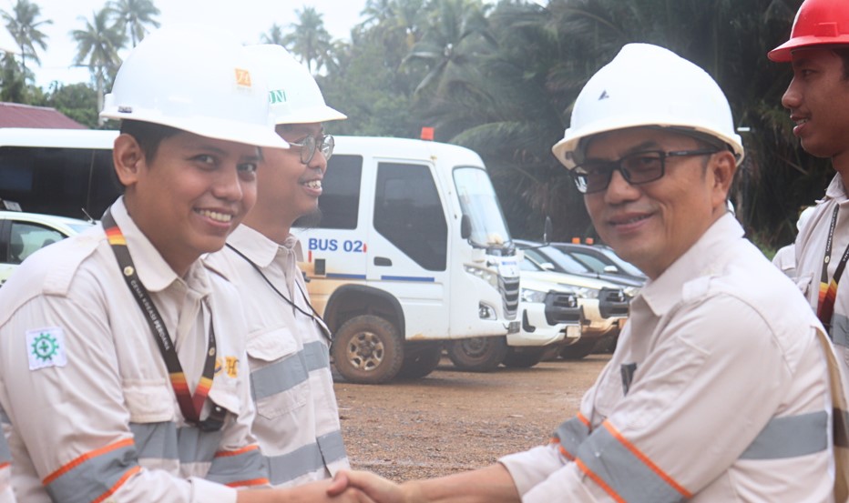 Pemberian penghargaan SAP kepada karyawan PT GKP